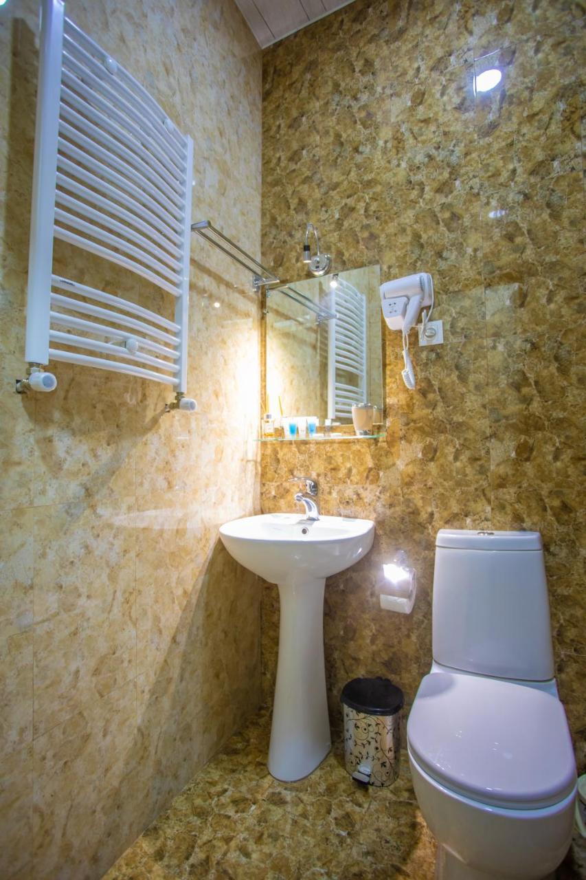 Peradia Hotell Kutaisi Exteriör bild
