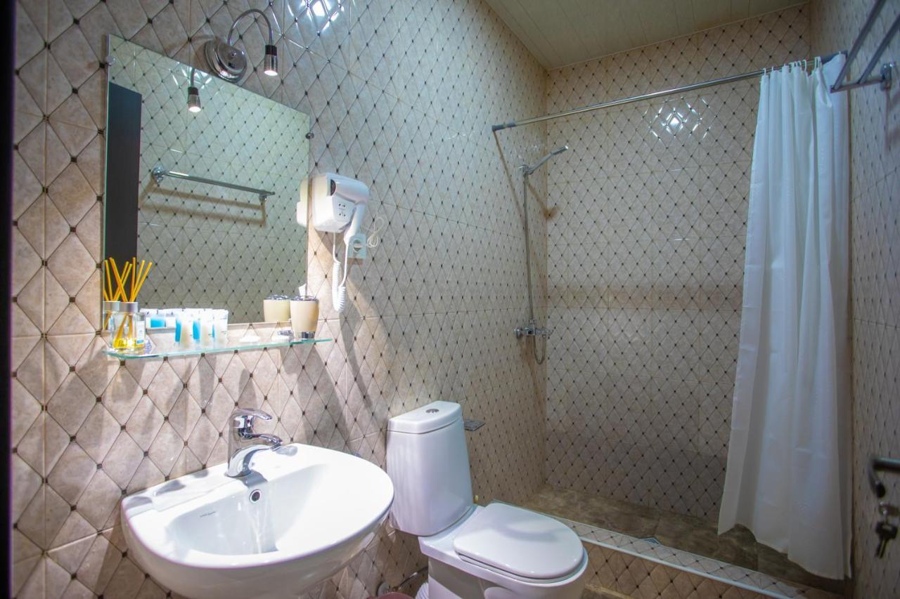 Peradia Hotell Kutaisi Exteriör bild