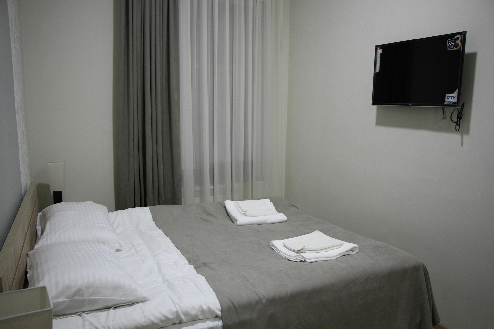 Peradia Hotell Kutaisi Exteriör bild